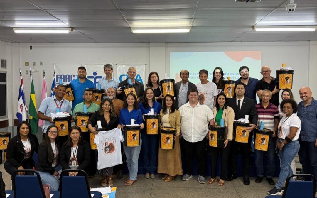 Aracruz recebe o programa Tampinha do Bem, maior ação ambiental em curso no Espírito Santo, liderada pelo SindiplastES